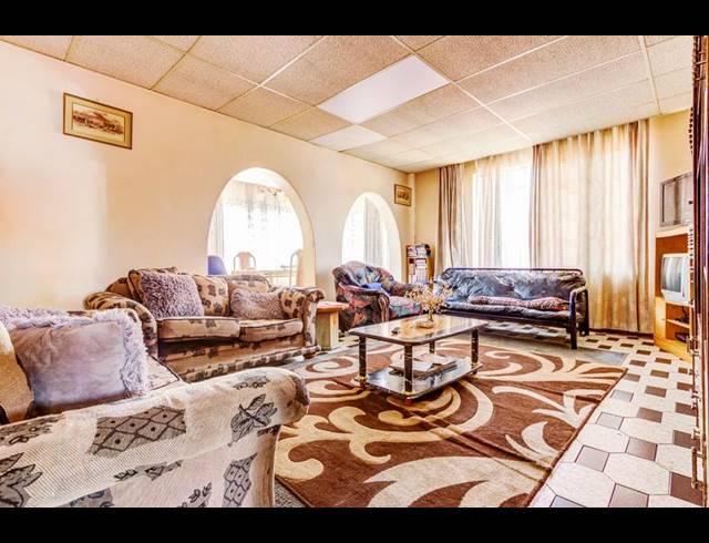 3 BEDROOM HOUSE FOR SALE IN FOREST HILL